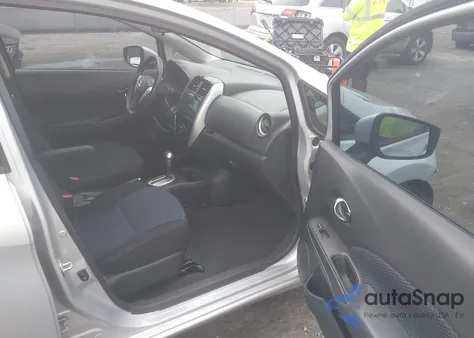 2015 Nissan Versa Note Sv z USA, uszkodzony, nr VIN 3N1CE2CP6FL400968